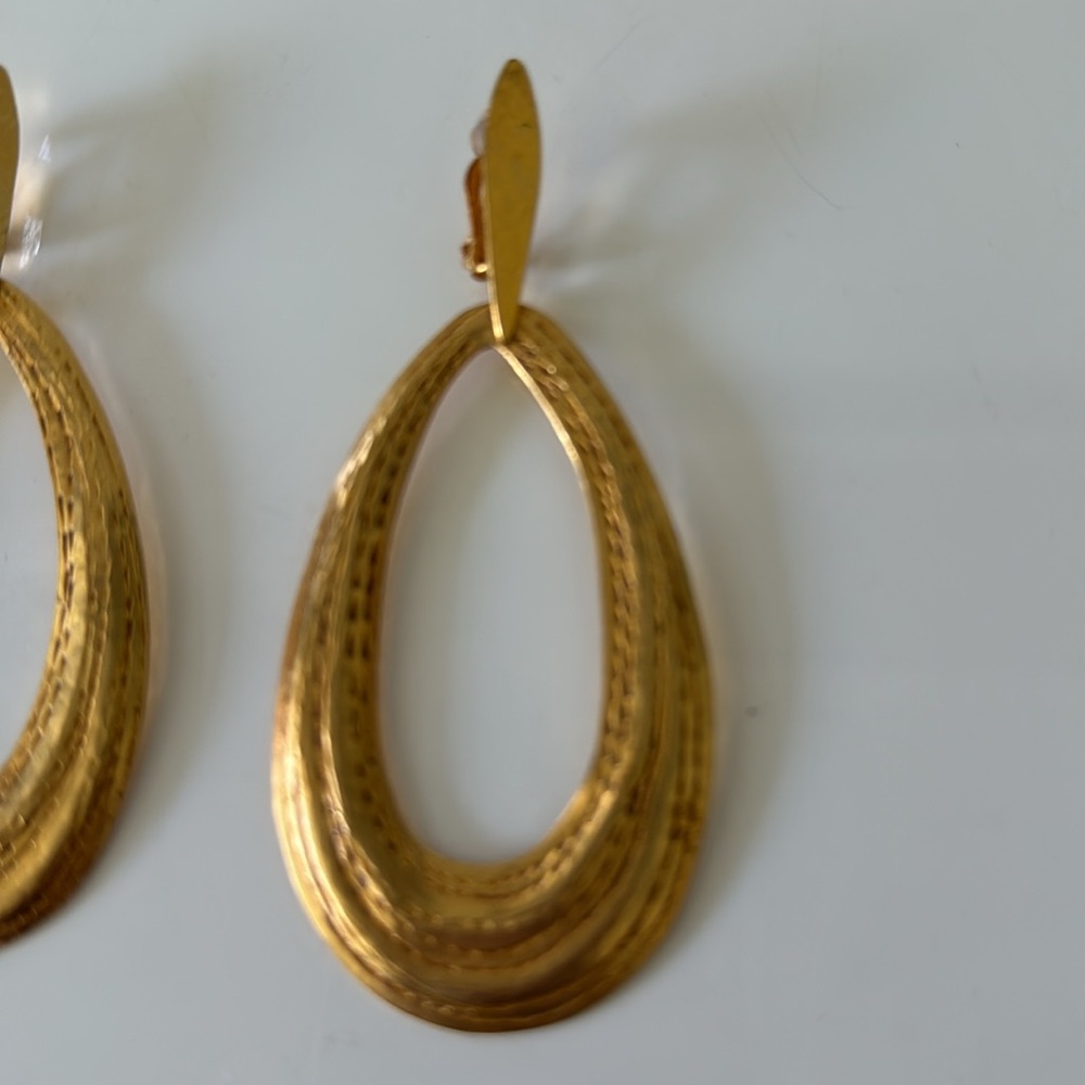 HERVE VAN DER STRAETEN Gold Plated Clip-On Earrings - Picture 2 of 4
